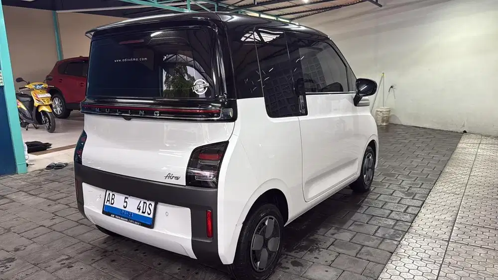 Air EV 2023 Long Rate AB tangan 1