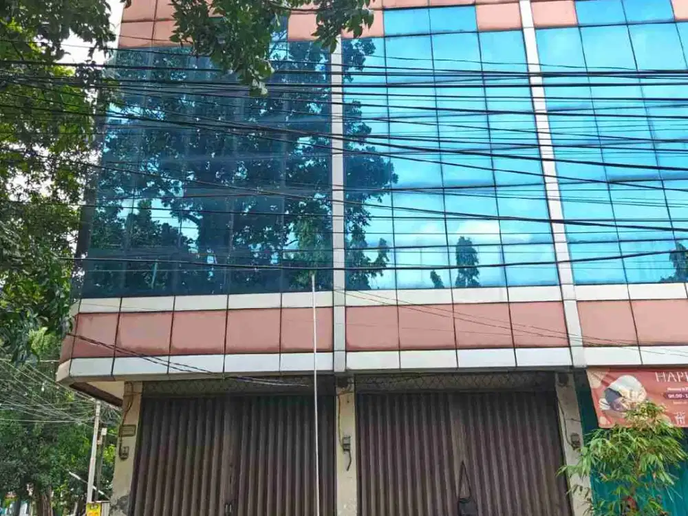 Ruko Gandeng Komersil di Jl Gandaria III Kramat Pela Jakarta Selatan