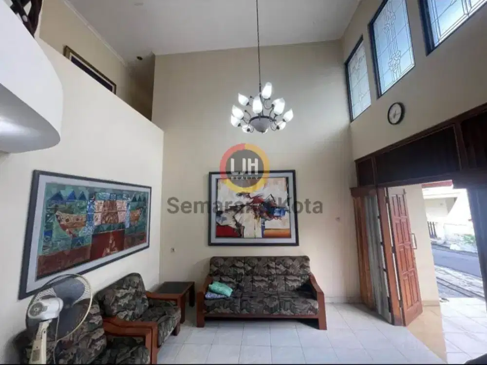 Rumah mewah di Gombel Permai