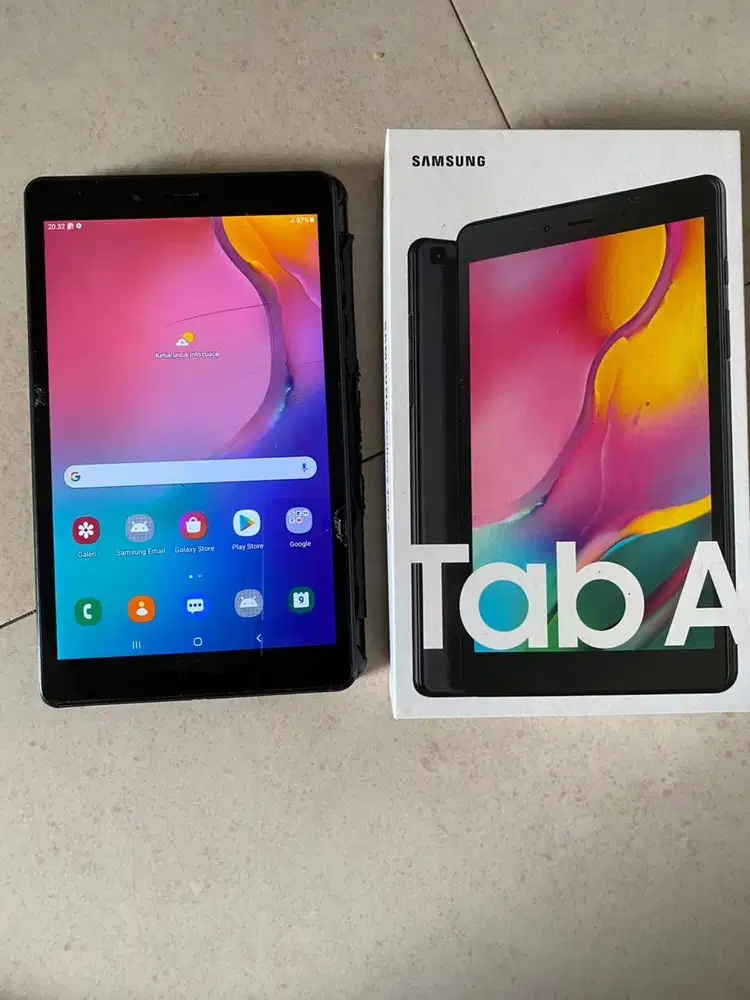 Samsung Tab A warna hitam