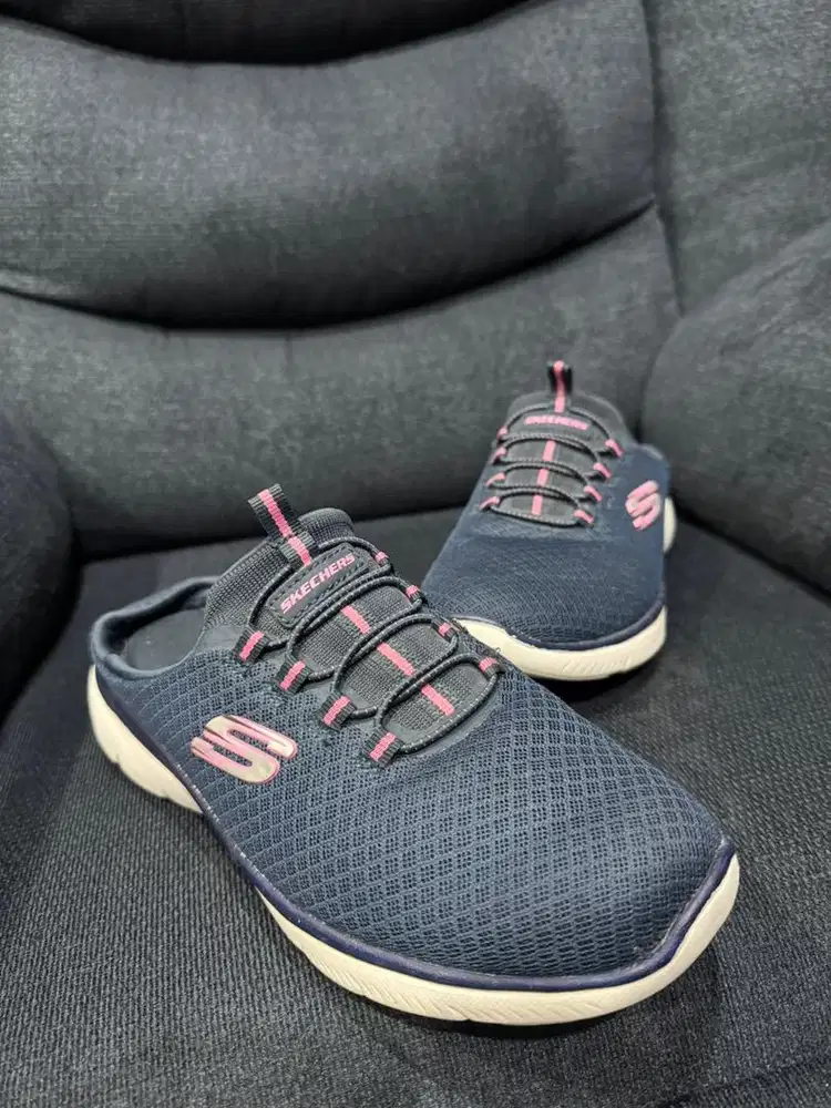 Sepatu Sandal Skechers