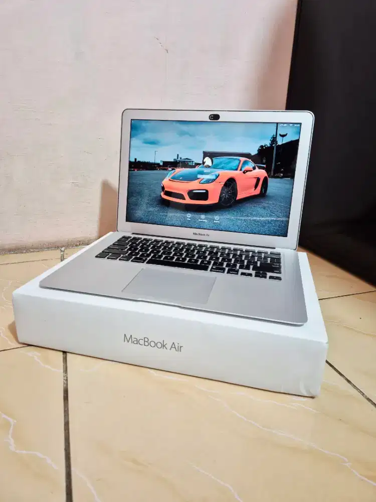 Macbook Air 2017 13inchi 128GB Bagus