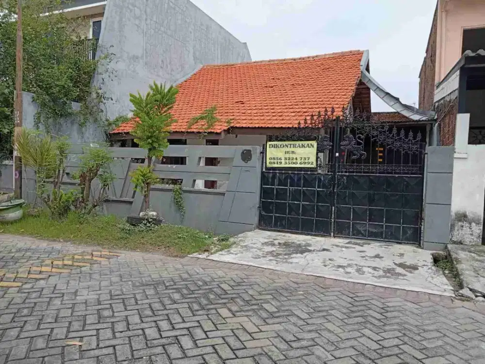 Rumah Disewakan di Medokan Asri