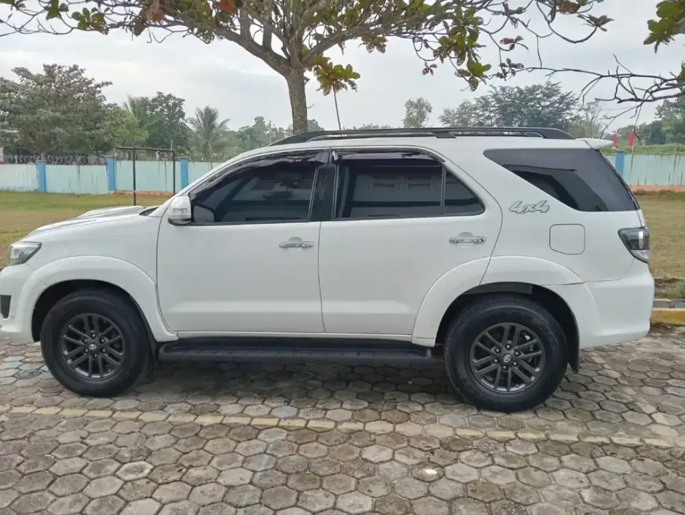 Dijual Fortuner 2015 VNt 4x4