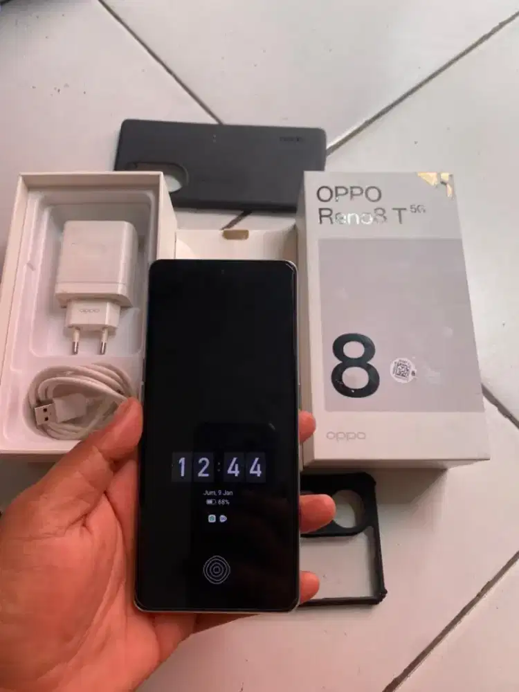 Jual nih Oppo Reno 8T 5g mulus no minus fulset 8/256