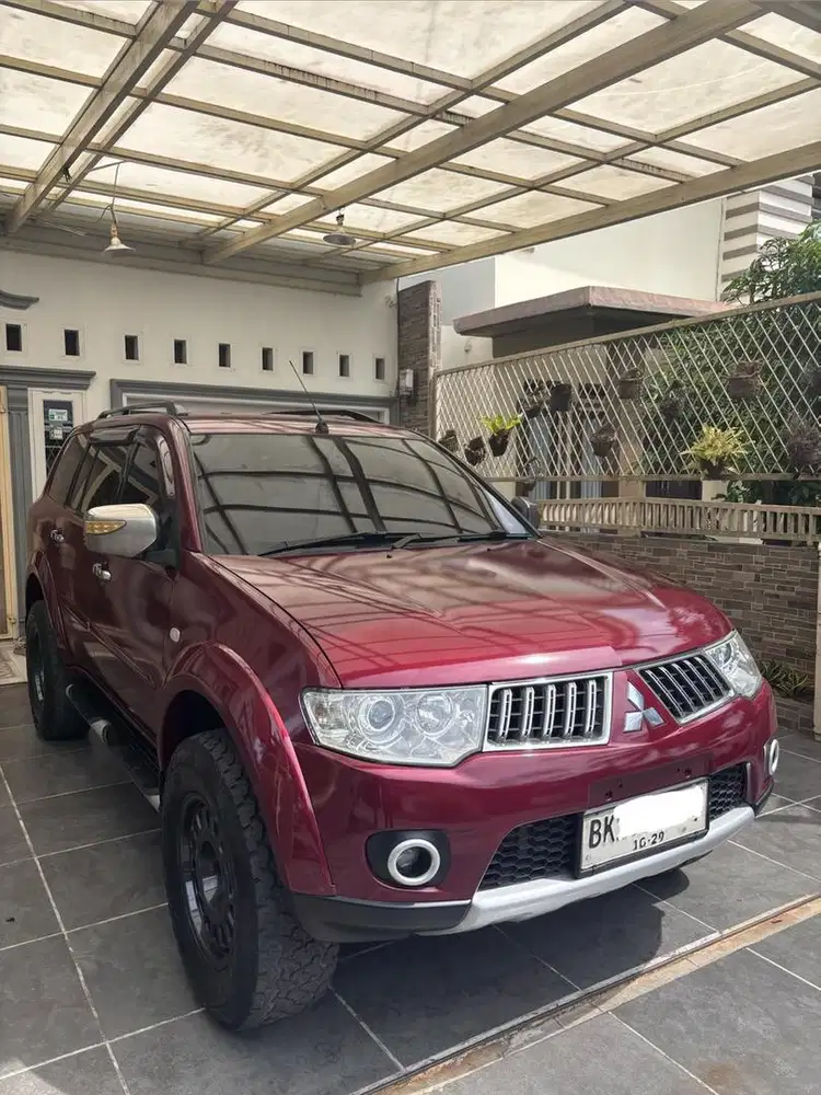 Mitsubishi Pajero Exceed