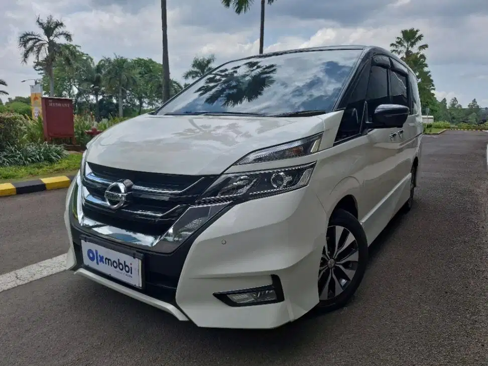 Nissan Serena 2.0 Highway Star Bensin-AT 2019 Putih 1UG