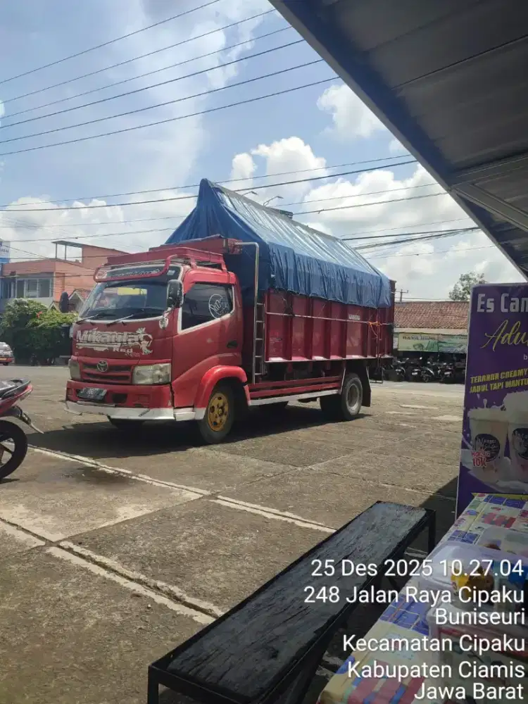 Sewa mobil pindahan  rumah  dan alat  bangunnya