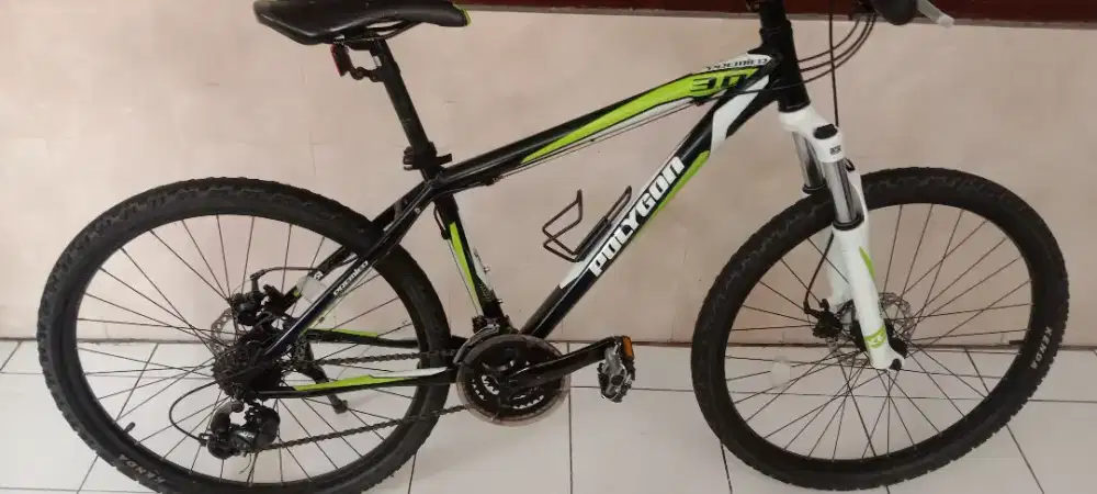 Sepeda Polygon premier 3.0 kondisi msh mulus