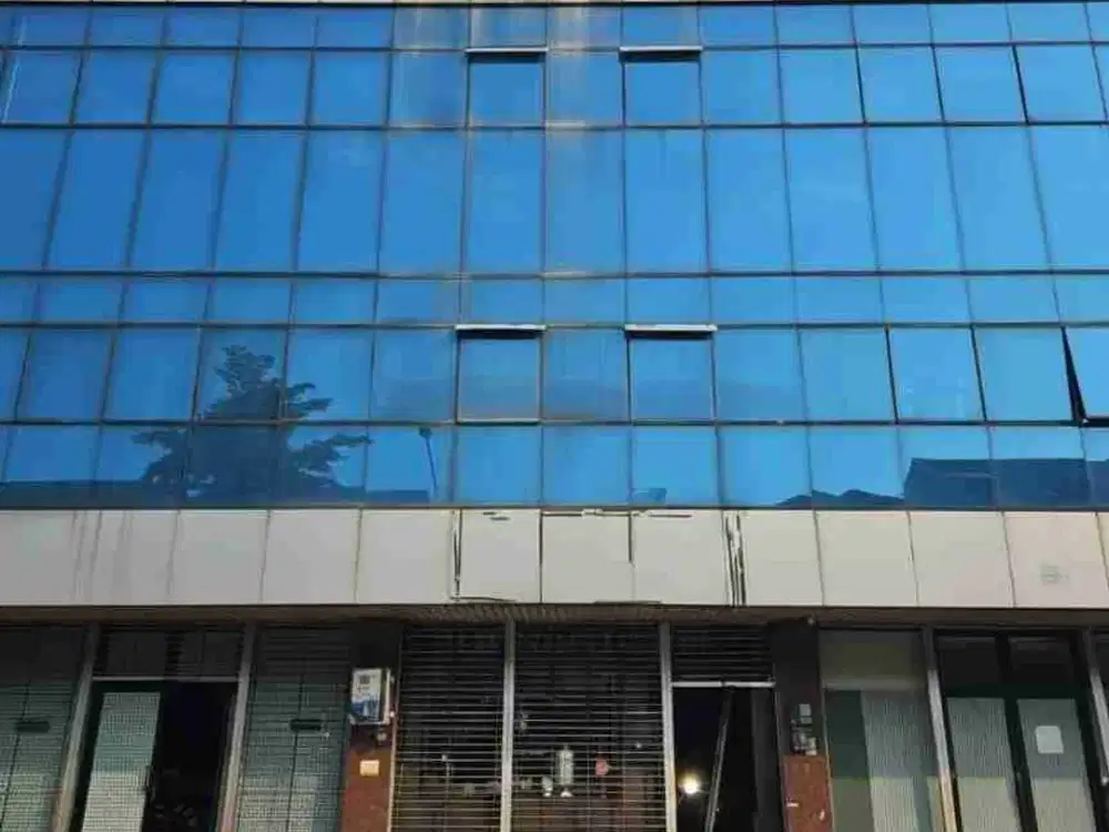 Ruko Komersil di Komp Puri Niaga 1 Kembangan Selatan Jakbar