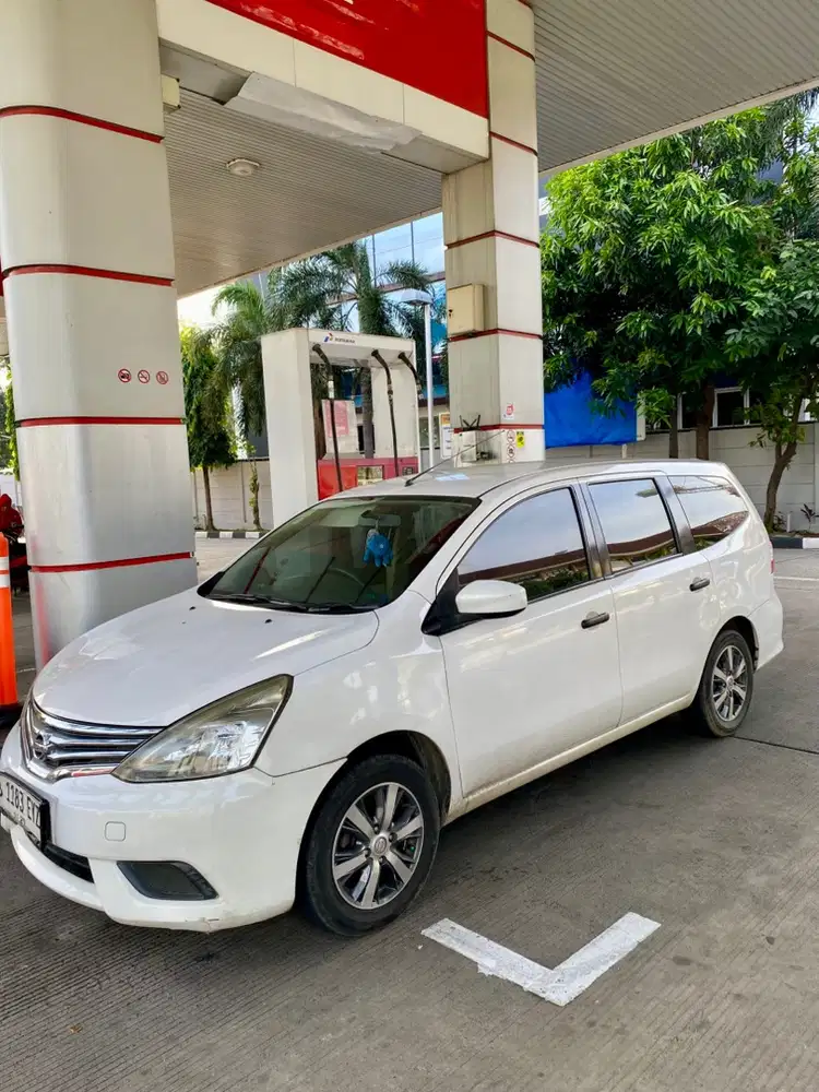 Nissan Grand livina 2017 Bensin