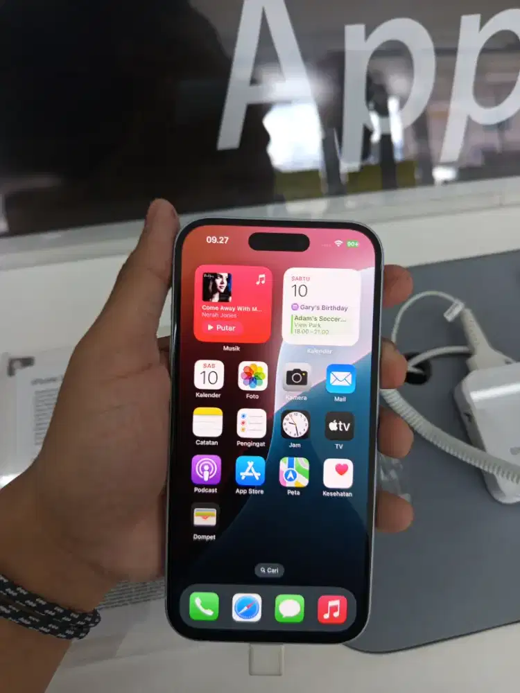 IPHONE 15 SEGEL RESMI BLIBLI