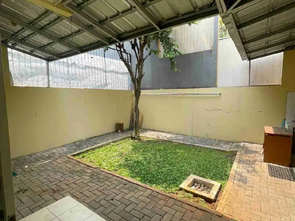 Rumah Citra Gran Cibubur sewa termurah luas tanah besar