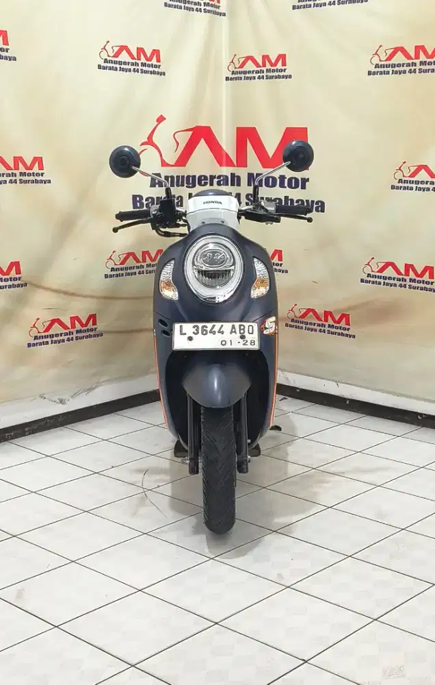 Honda Scoopy fashion Tahun 2022 warna Biru