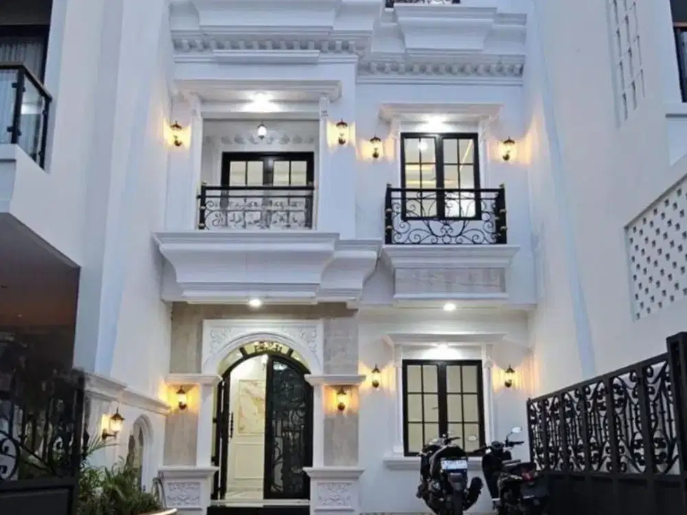 Rumah Design Eropa Dekatlapangan Golf Matoa Jagakarsa Jakarta selatan