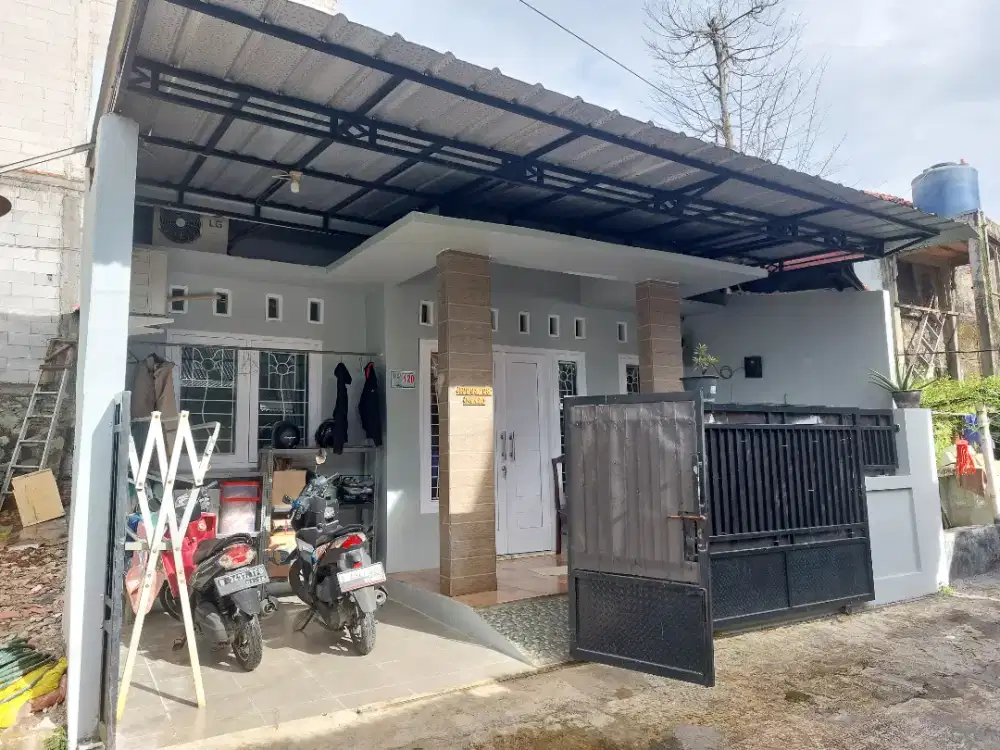 Dijual rumah second baru renov harga murah