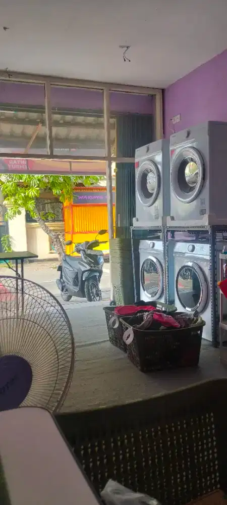Dibutuhkan karyawan laundry harian lepas