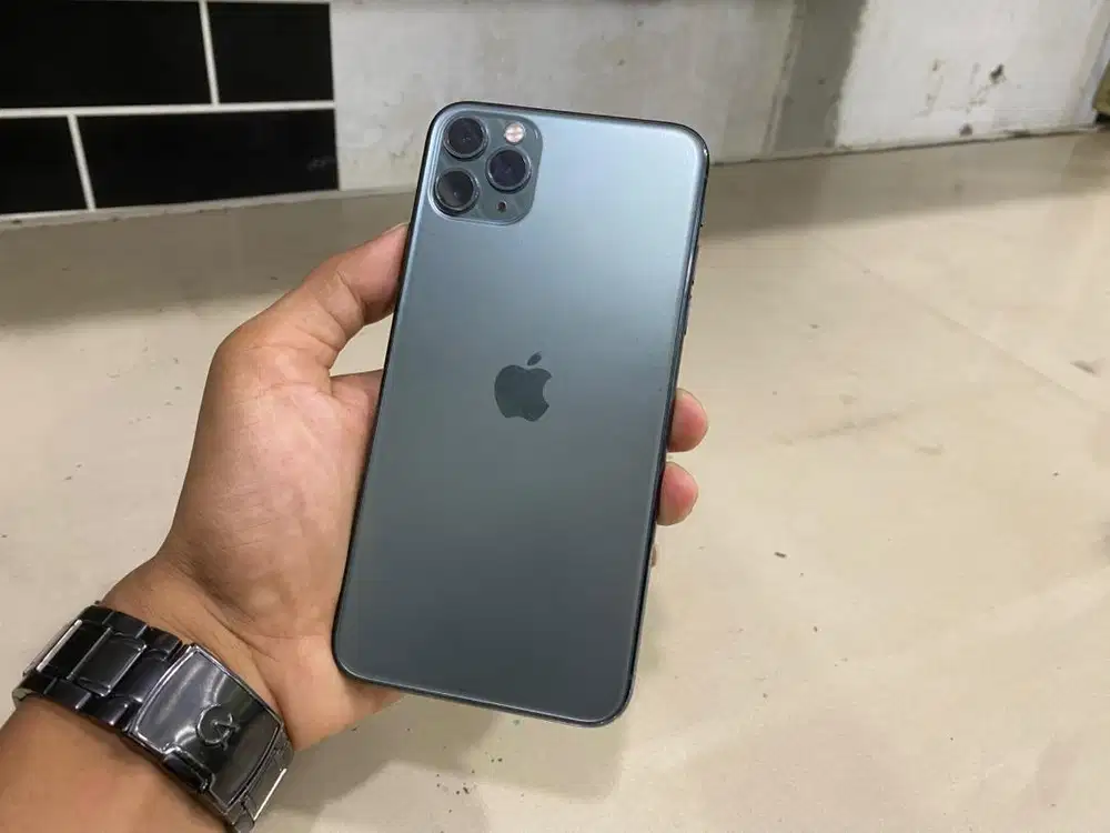 iPhone 11 Pro Max Memori Besar 128GB LANGKA iBox Bisa TT