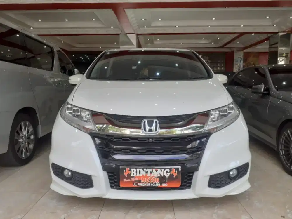 HONDA ODYSSEY E AT 2017 PUTIH / MODEL THN 2018 (BINTANG MOTOR)