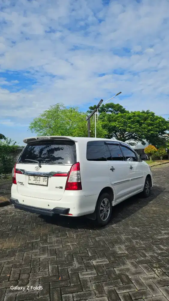 Innova 2.5 V diesel matic 2015