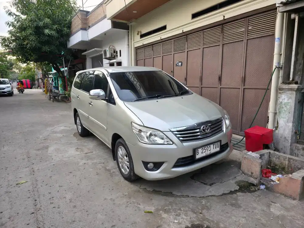 Toyota Kijang Innova Inova G Matic AT Tahun 2012 Silver , 2013