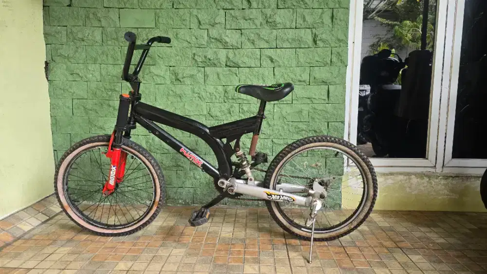 Sepeda bmx 2 model