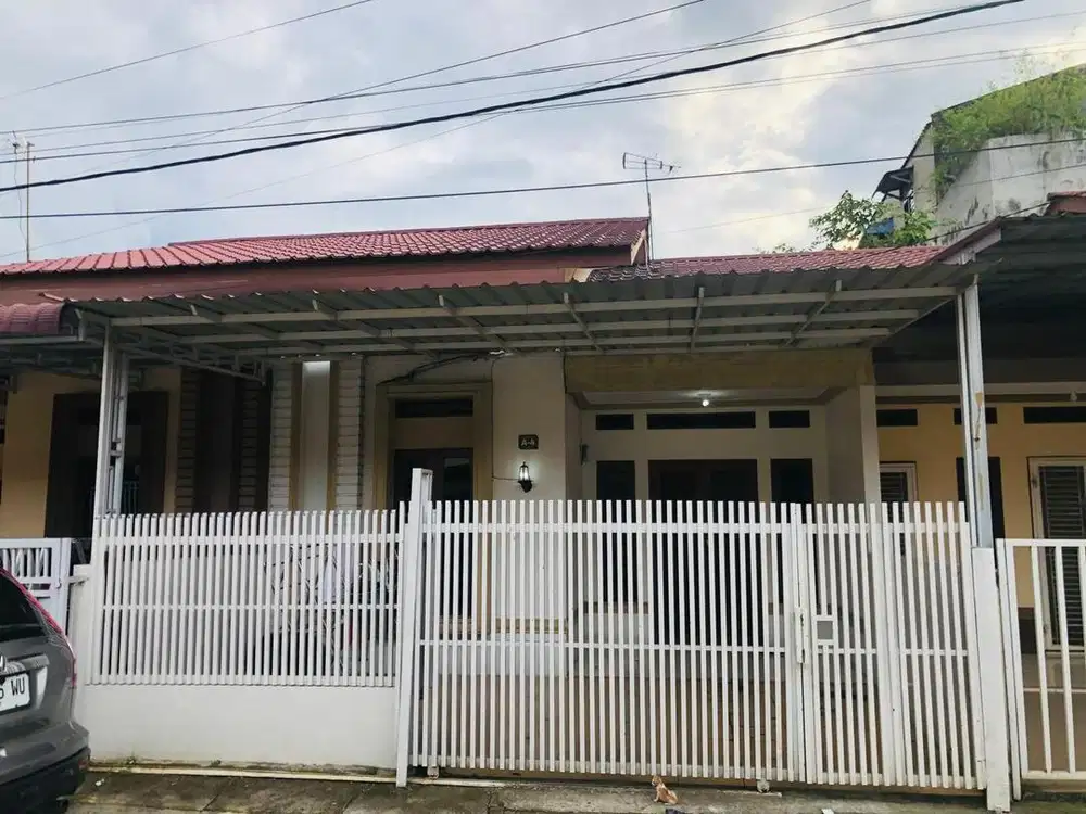 Di Jual Rumah Lokasi Strategis dekat Tasbih 2