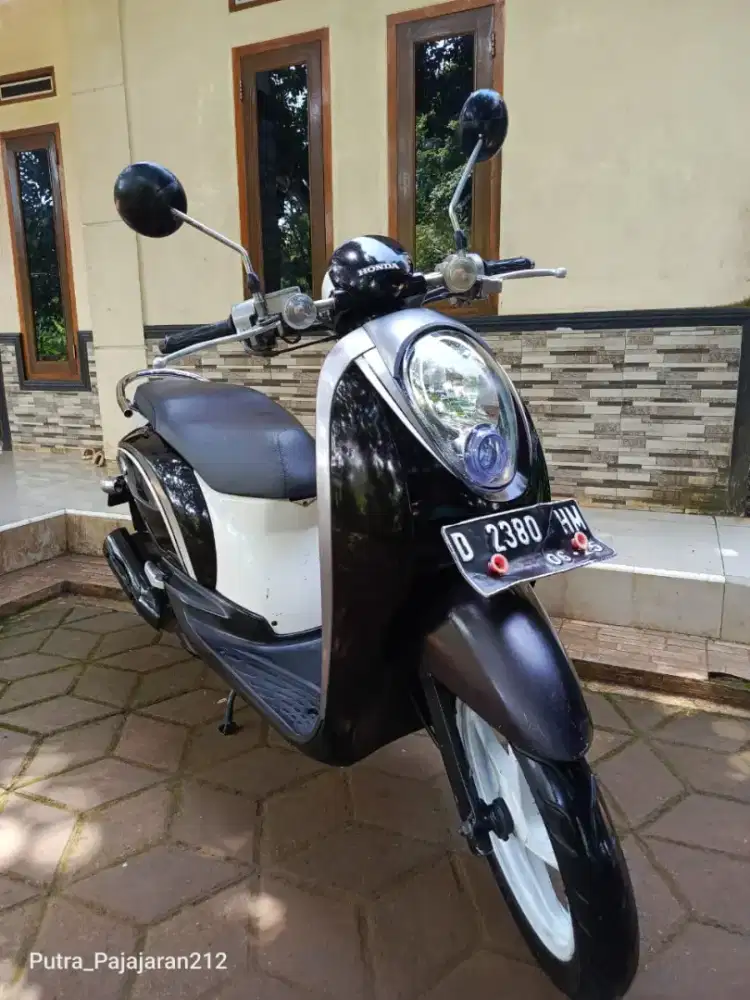 Honda Scoopy 2010