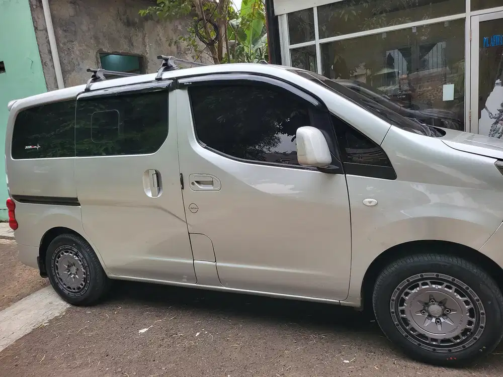 Nissan Evalia 2013 Bensin