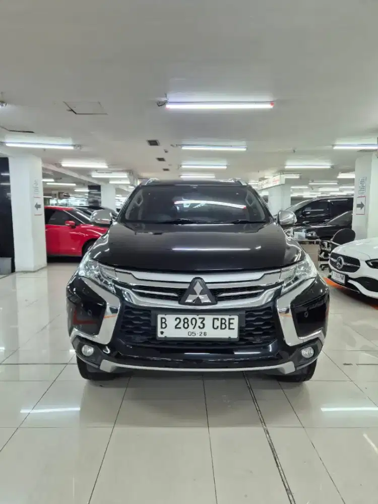 Mitsubishi pajero dakkar 2018 hitam tgn1 pribadi low km