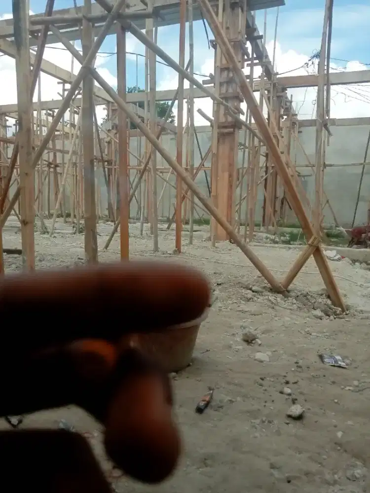 Tukang renovasi dan perbaikan atap bocor