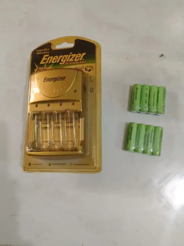 Alat Cas Batu Baterai AA & AAA