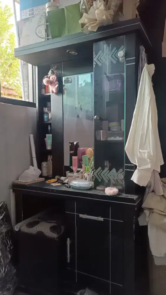 Dijual Meja rias second