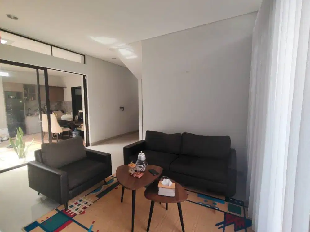 Disewakan Rumah Cluster Flora Summarecon Bandung