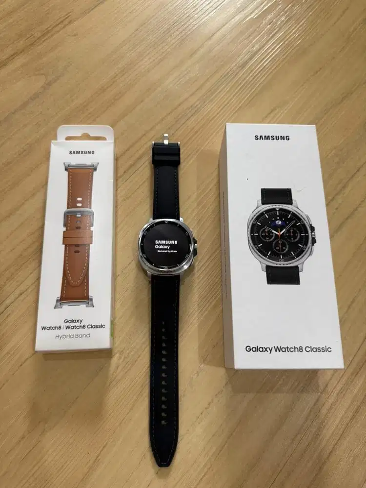 Samsung Galaxy Watch 8 Classic  (second) Bonus Leather Band Samsung