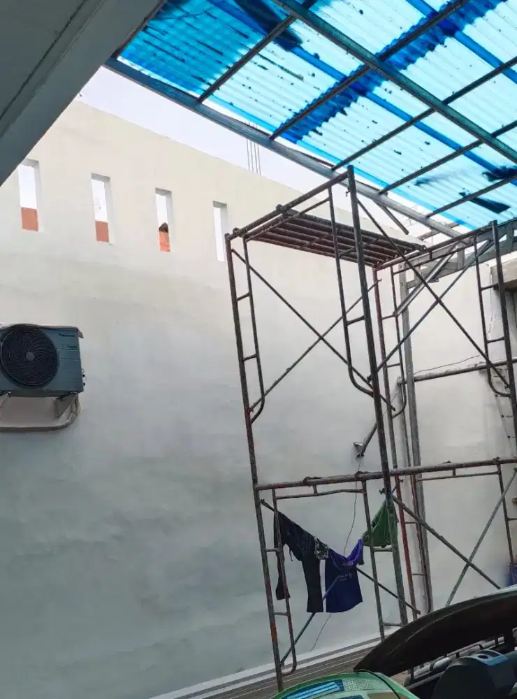 Tukang renovasi dan perbaikan atap bocor
