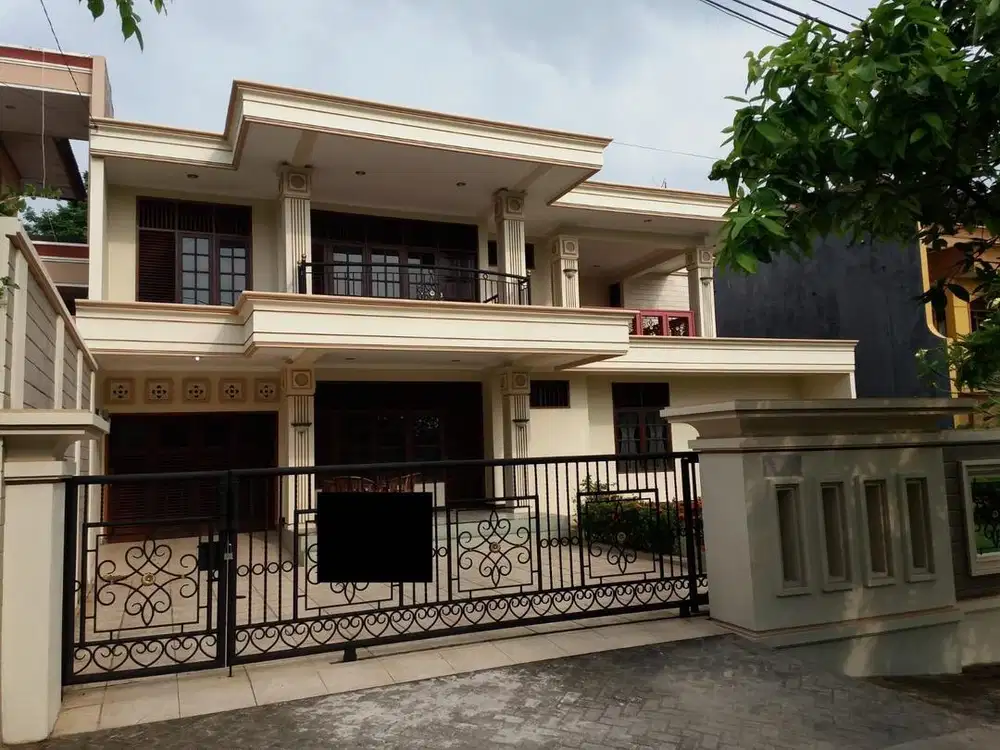 Rumah besar disewakan murah di banyumanik semarang