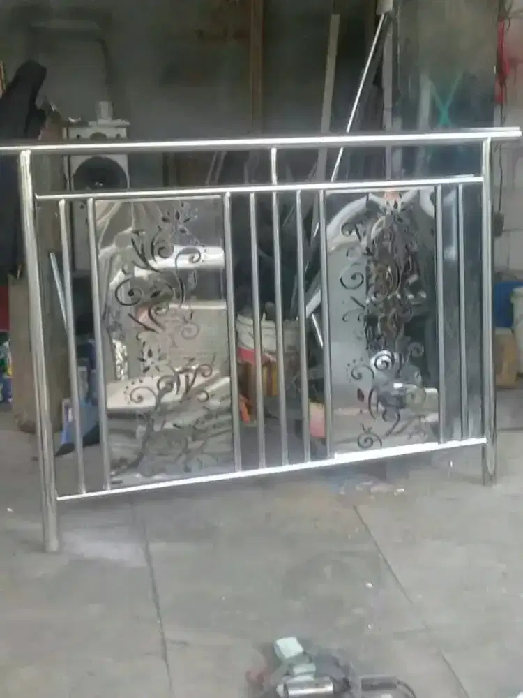 Tukang renovasi dan perbaikan atap bocor