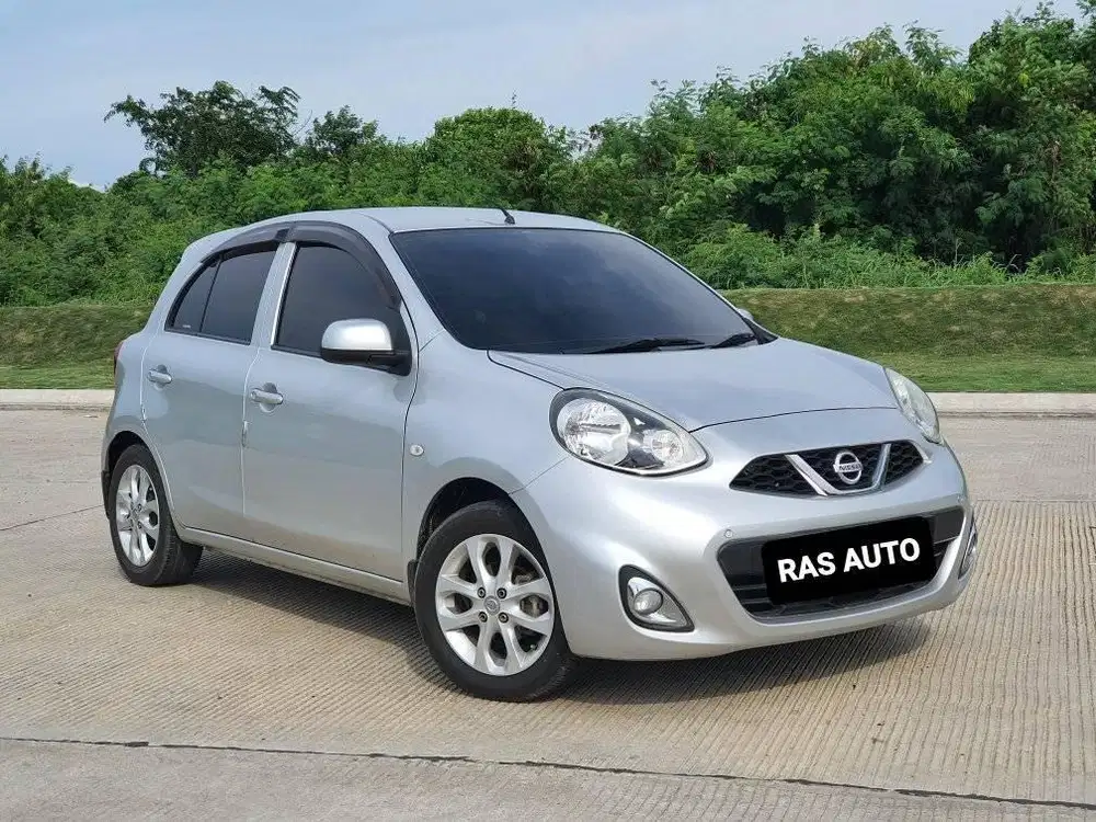 LOW KM 84 Rb!!  Nissan March 1.2 AT 2015 Silver