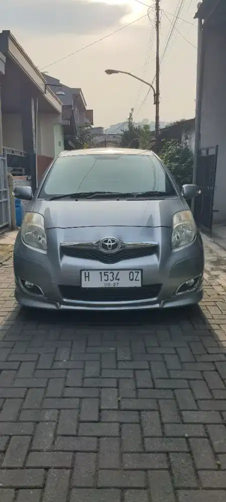 Dijual Toyota Yaris 1.5 S Limited AT 2011