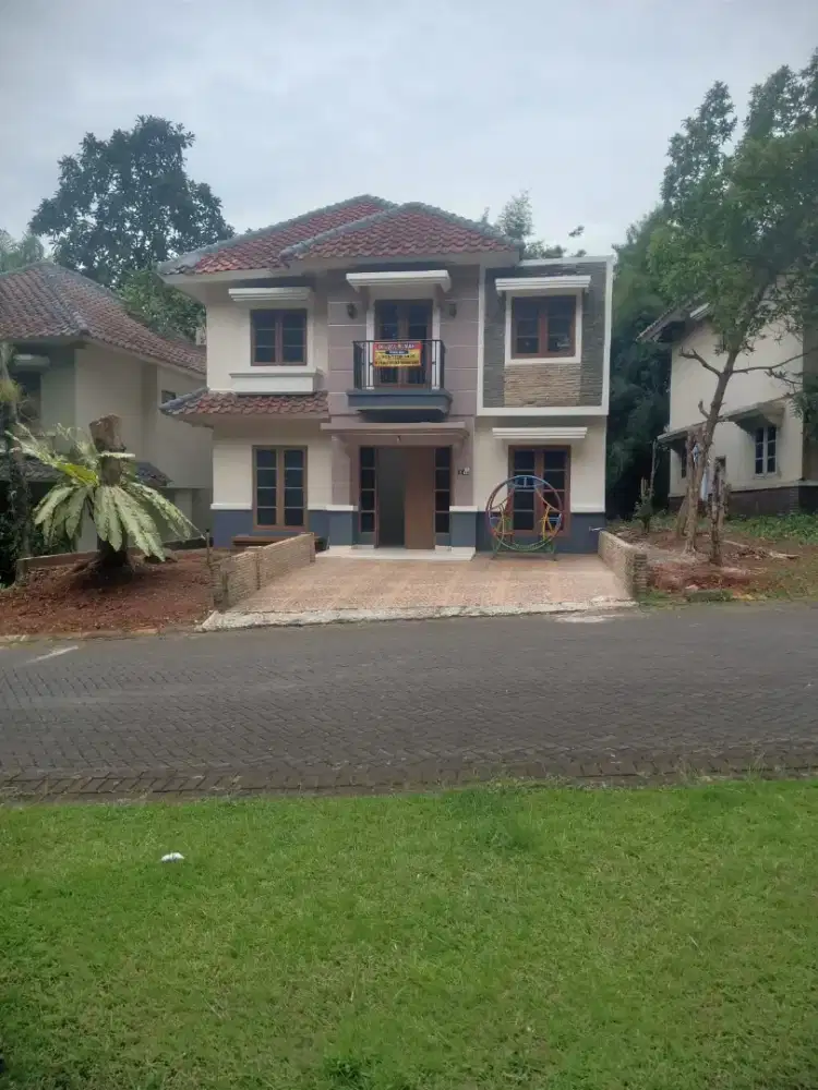 Di jual rumah di perumahan bumi Serpong residence