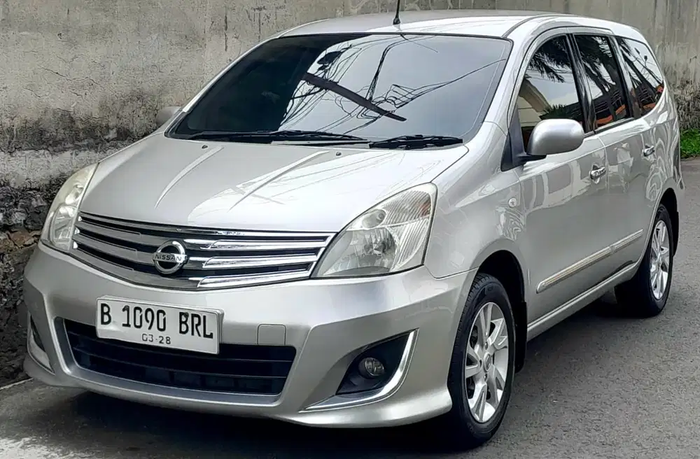 Nissan Grand livina 2013 Bensin