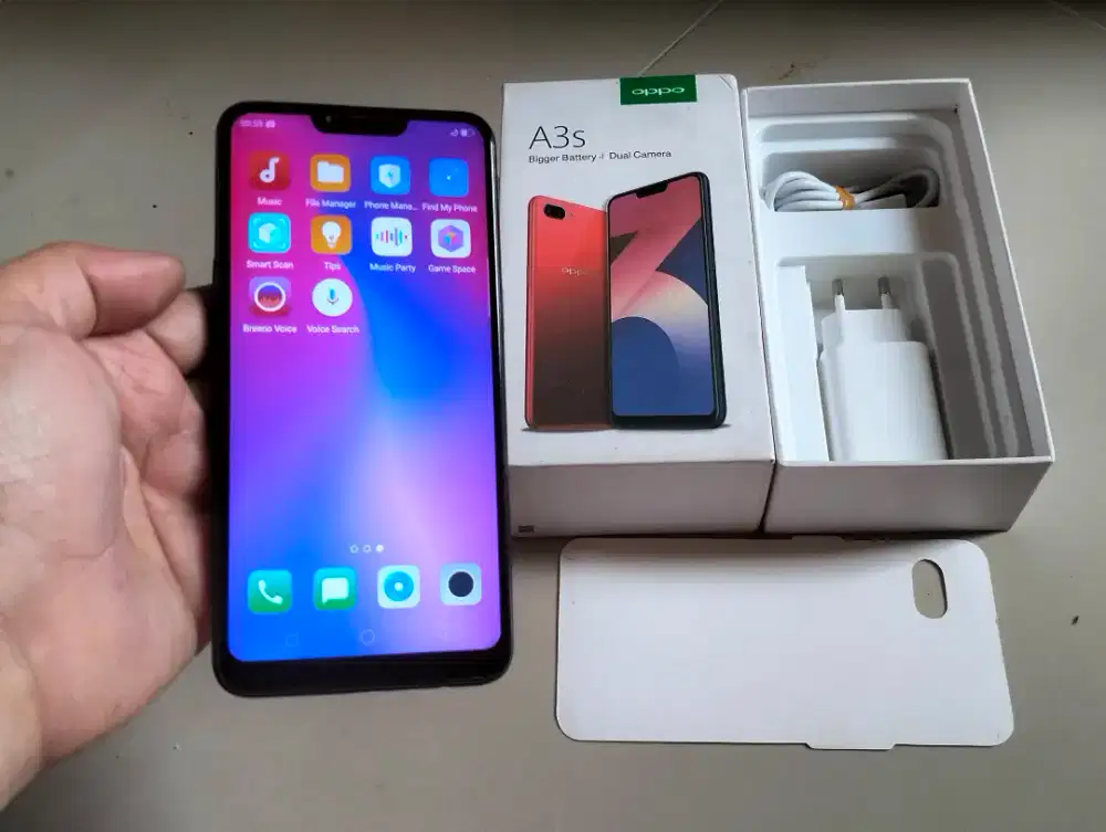 OPPO A3S RAM 4GB / 64GB 4G LTE Duos 6,2in Face iD Mulus BUTUH UANG