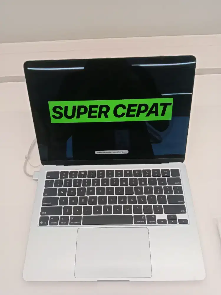 Kredit Macbook Air (M4) 24 512GB. Syarat Hanya Ktp