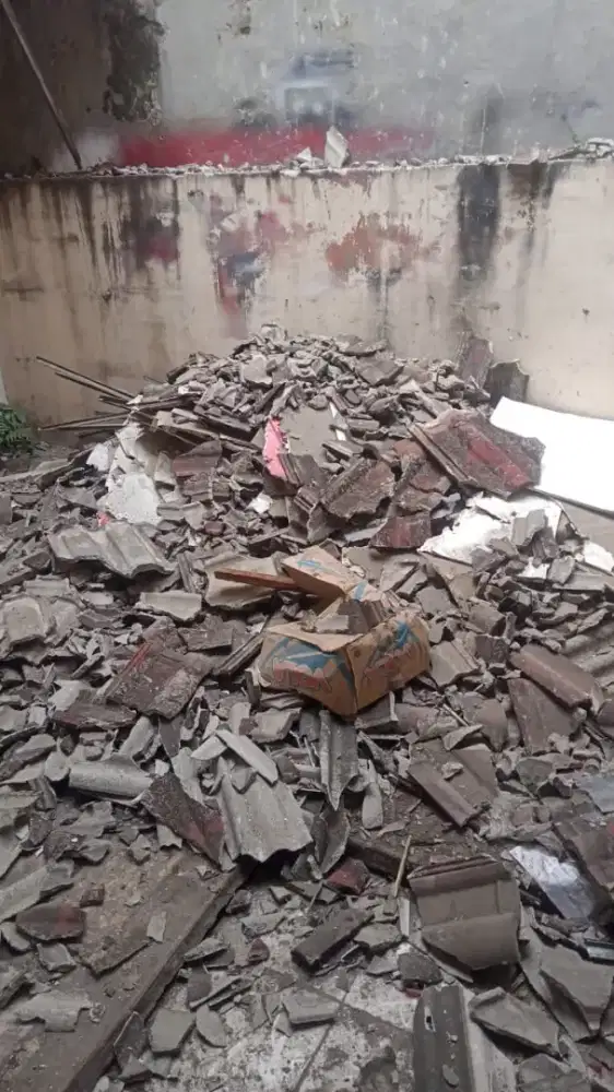 Tukang renovasi dan perbaikan atap bocor