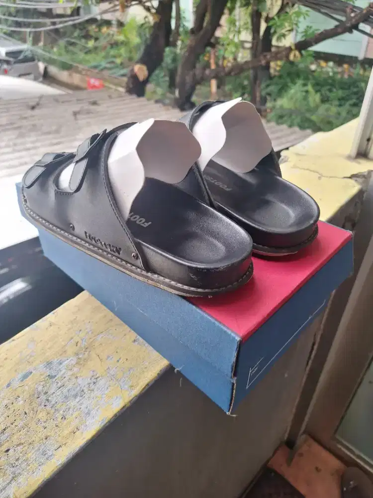 Jual sendal nike asuna dan footsky orginal