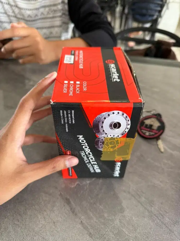 Tromol scarlet vixion advance