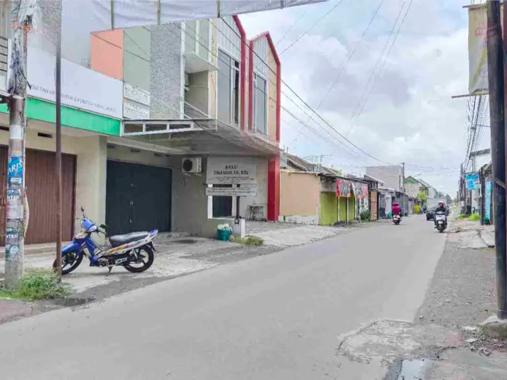 Ruko Gentan Waru 2 lantai, dekat jalan Mangesti, Masjid Al Aqsho, Baki, Sukoharjo