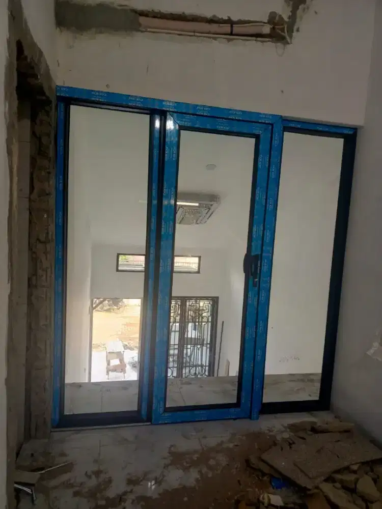 Jendela upvc, Pintu kaca ,sekat kaca ruang
