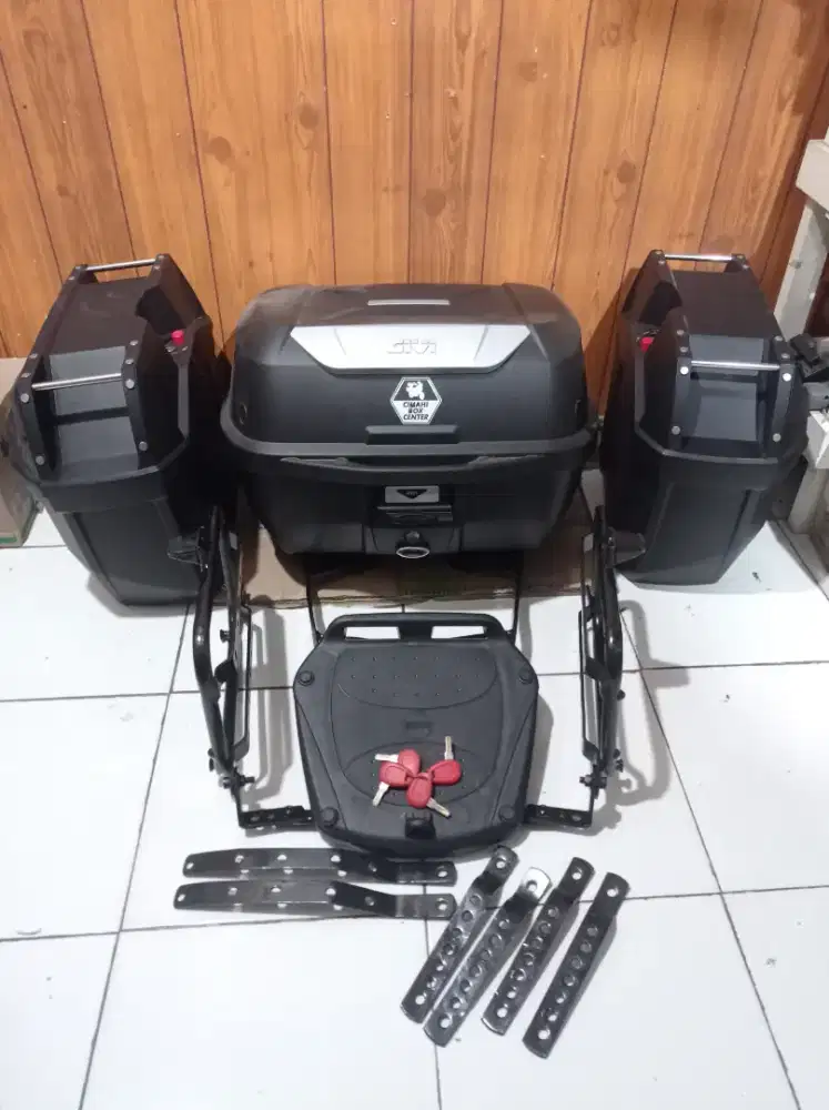 Top Box Givi E43NTL Breaket Kucay & Side Box Givi E23NSX Breaket